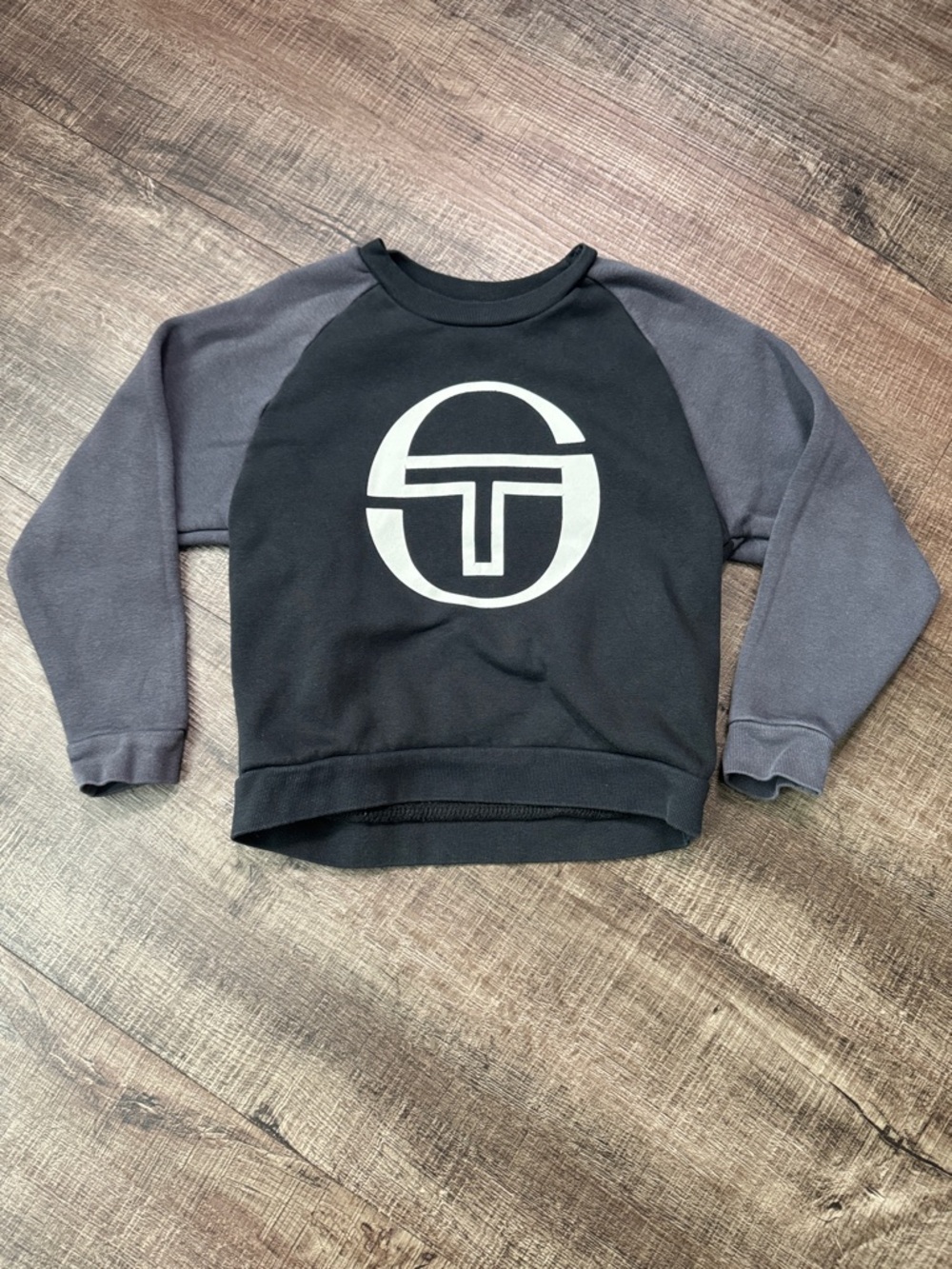 Sergio Tacchini Black Crewneck Sweater with Gray Raglan Sleeves